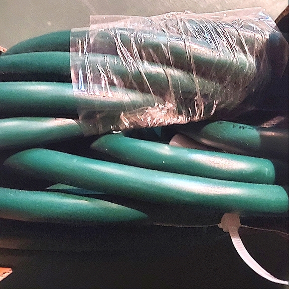 40ft Multi Directional Outdoor Extension Cord - Picture 3 of 3